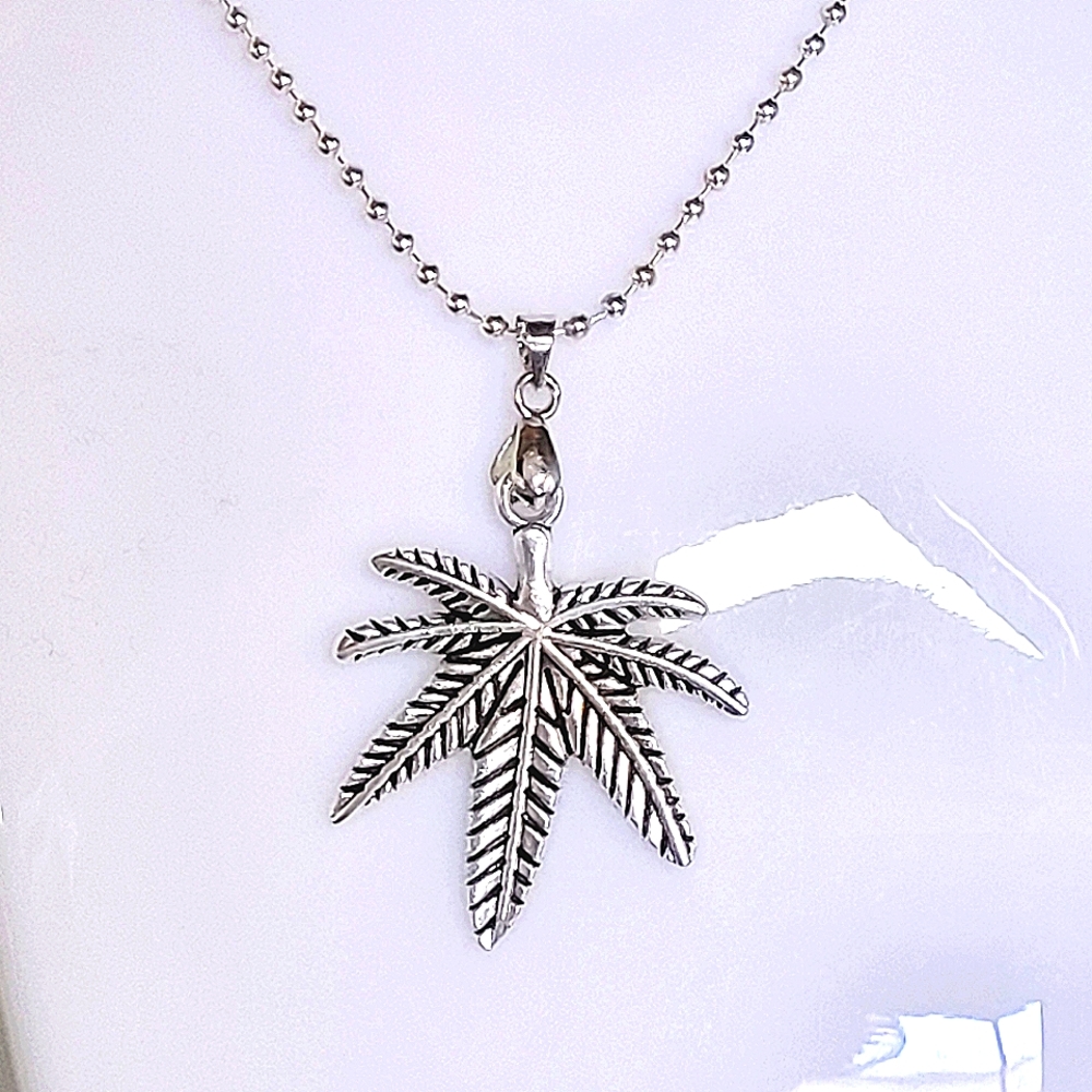 HANDMADE LARGE LEAF PENDANT BALL CHAIN NECKLACE 🍃